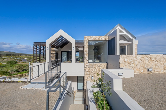 Deluxe Villa With Lagoon View (Wood Fired Hot Tub) 