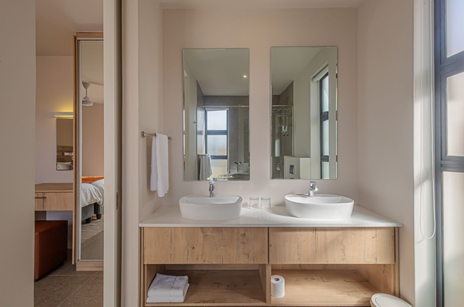 Deluxe Villa With Lagoon View (Wood Fired Hot Tub) 