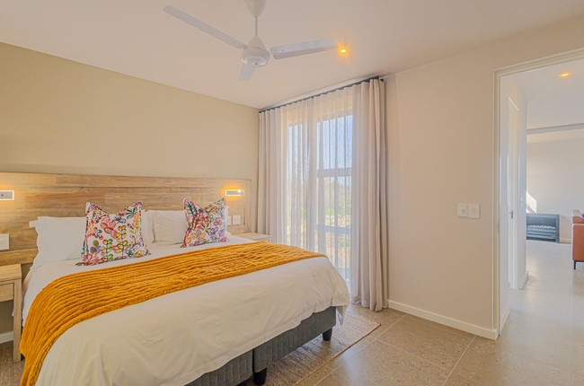 Deluxe Villa With Lagoon View (Wood Fired Hot Tub) 