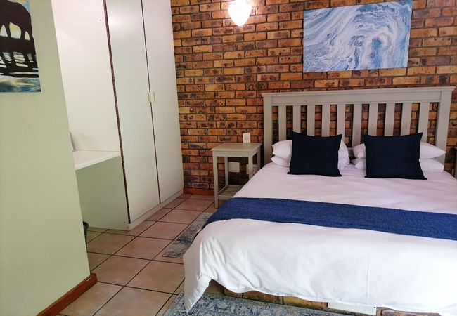 Standard Double Room 11