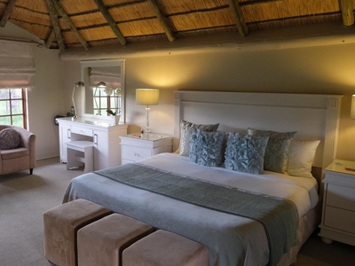 ONE OPEN PLAN CHALET - SASHA