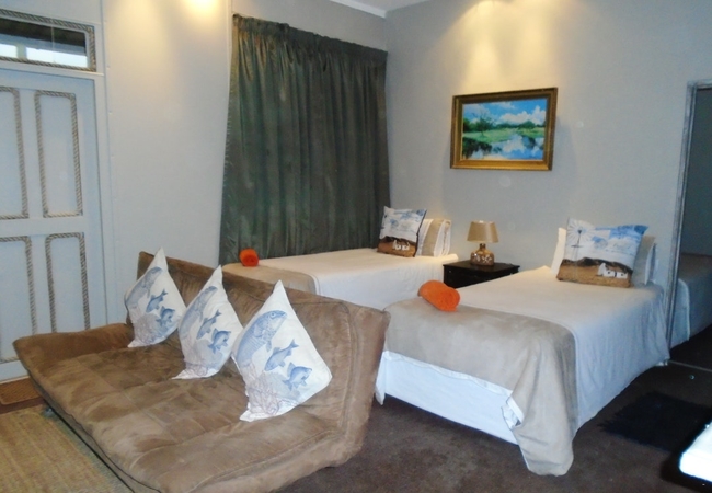 Three-Bedroom Ribbok Luxury Chalet