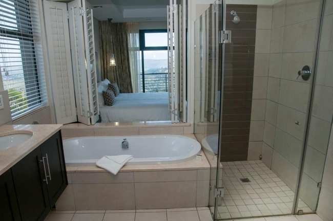 Luxury Suite - One Bedroom