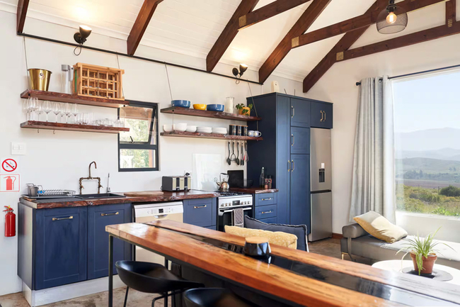 Smitten Cottage