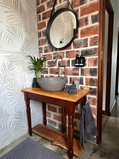 Smitten Cottage