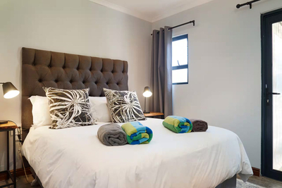 Smitten Cottage
