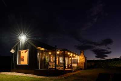 Smitten Cottage