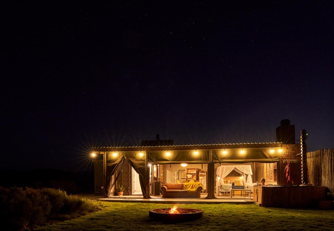 Smitten Glamping