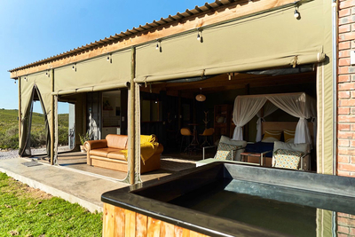 Smitten Glamping