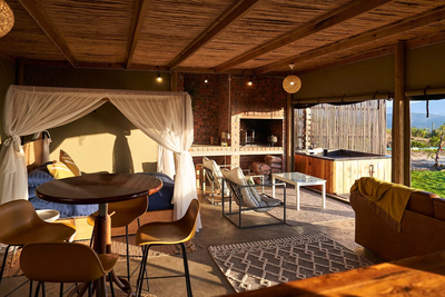 Smitten Glamping