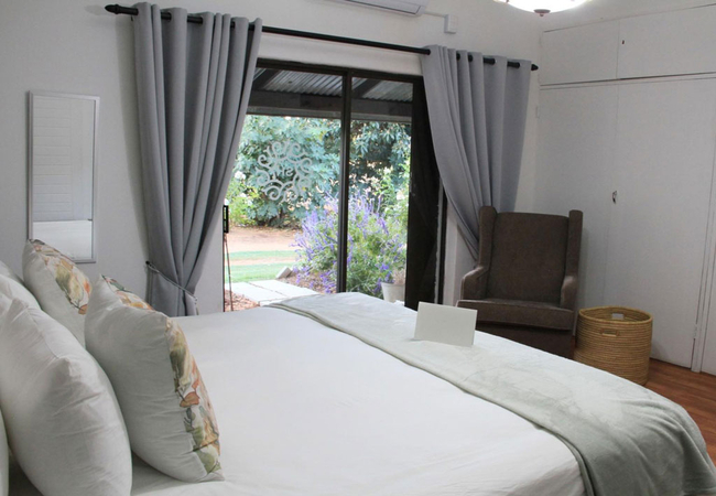 King Room with Garden View