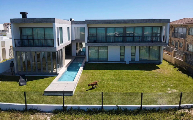 Sonvanger Villa Struisbaai
