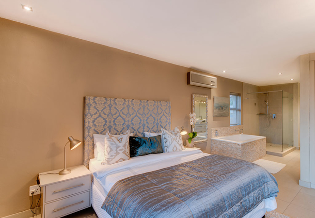 Stanford\'s Cove Villa Two