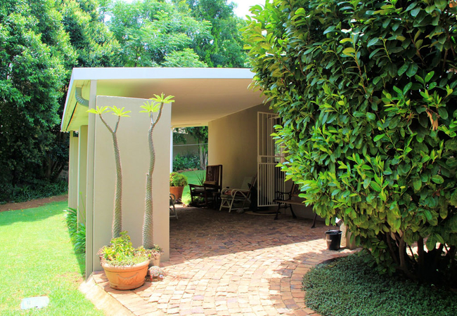 Apartment 4: One Bedroom, One Bathroom