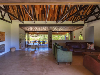 Steenbok Wild Olive Cottage