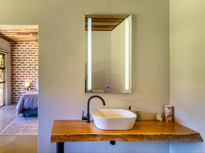 Steenbok Wild Olive Cottage