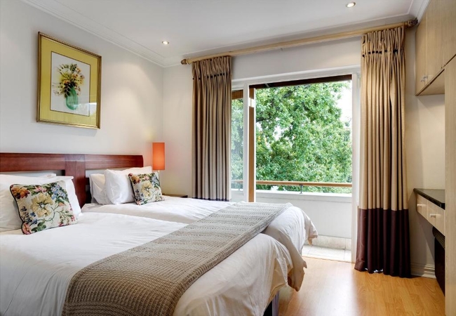 Two-Bedroom Apartment (Luxury)