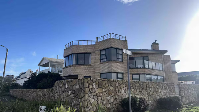 Exclusive Use Holiday Apartment