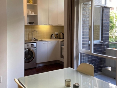Superior One-Bedroom Apartment
