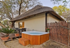 Standard Jacuzzi Room