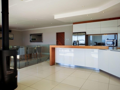 Sugar Beach Penthouse