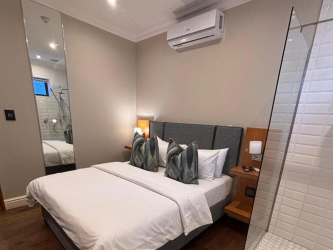 Small Ground Floor Room