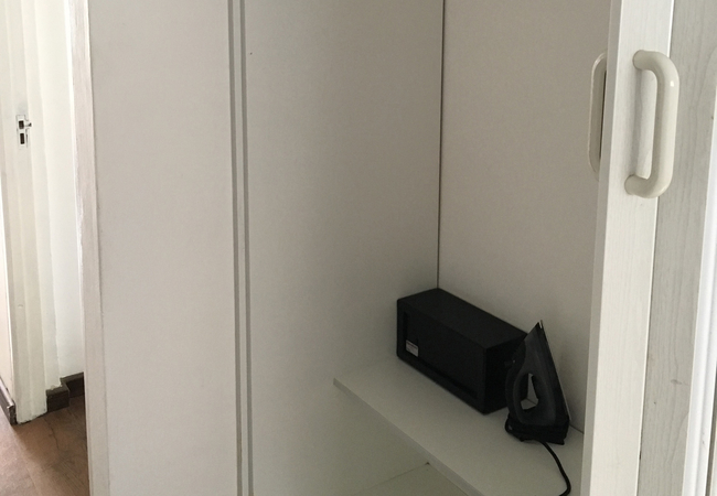 Flat No 1 Garden Studio Unit Downstairs