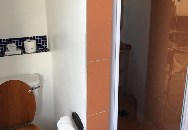 Flat No 5 Large Studio Unit Upstairs