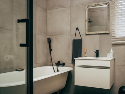 New Wine (with hot tub)