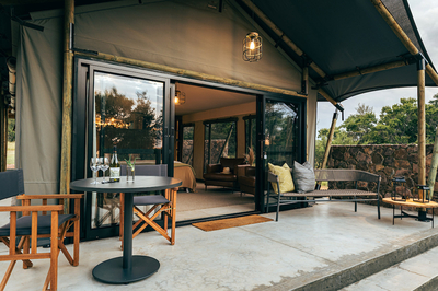 Hideout (with hot tub)