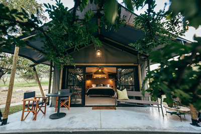 Hideout (with hot tub)