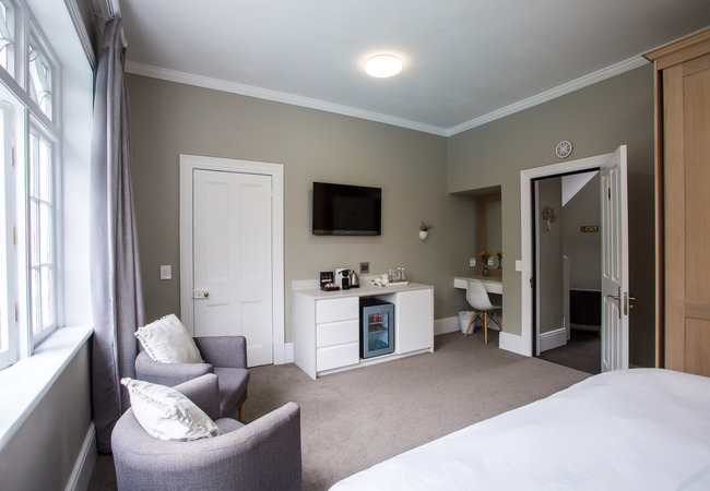 Room 4 - Garden View Twin / Double