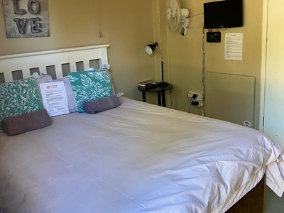 Economy Interleading Family Room