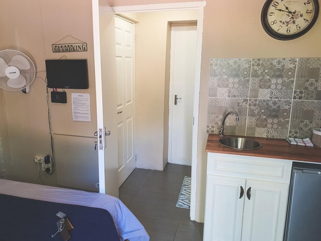 Economy Interleading Family Room