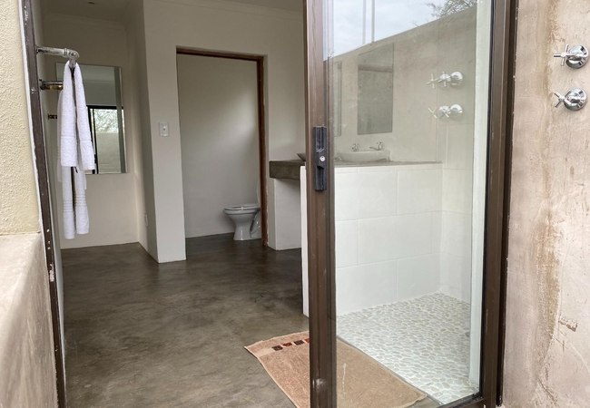 Semi-tented Bush Cabin