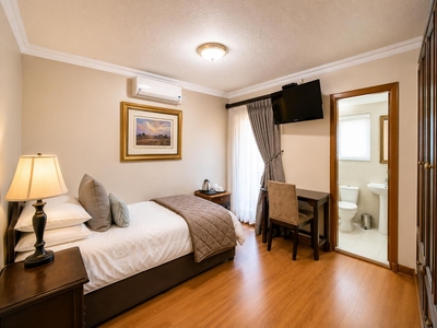 Single Standard Room