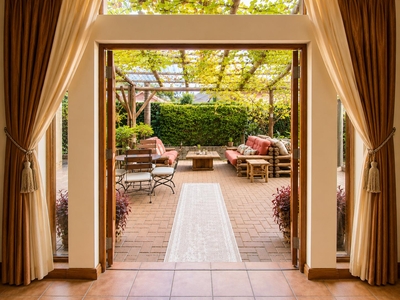Sunward Park Guesthouse