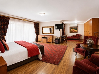 Honeymoon Suite