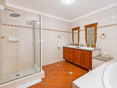 Honeymoon Suite