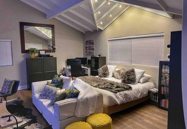 Super Spacious Studio