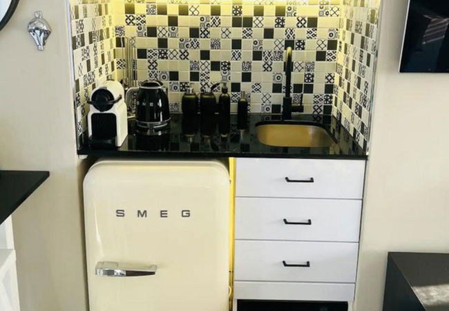 Super Spacious Studio