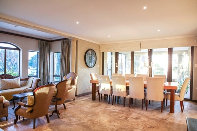 SuperTubes Bed & Breakfast