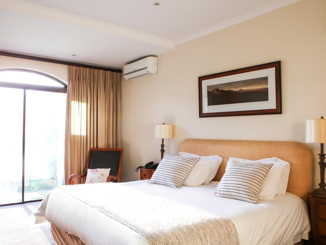 Twin / King Luxury Sea Facing