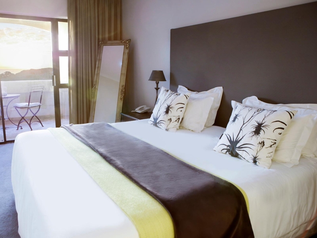 Twin / King Luxury Sea Facing