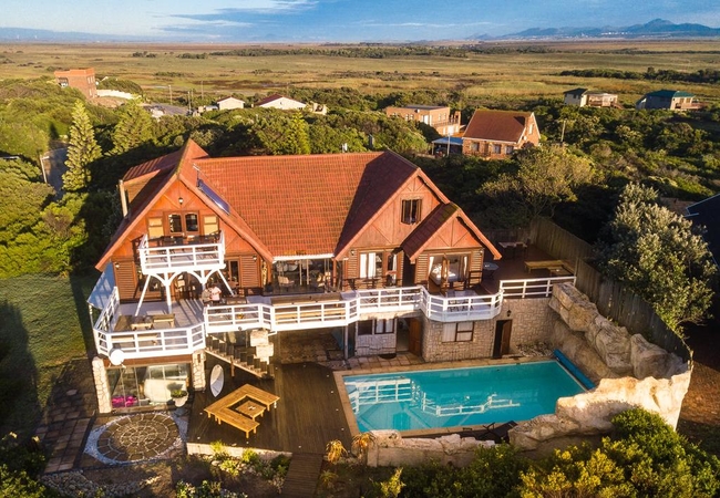 Surf Lodge in Jeffreys Bay