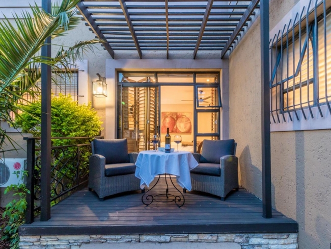 Luxury Suite: Tigers Eye