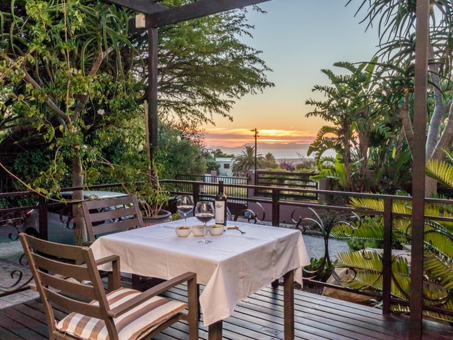 Luxury Grand Suite: Rose Quartz