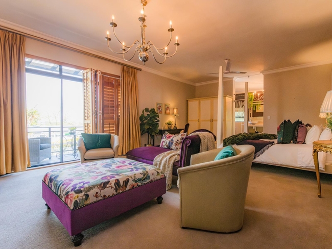 Luxury Grand Suite: Amethyst