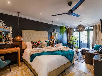 Luxury Grand Suite: Obsidian