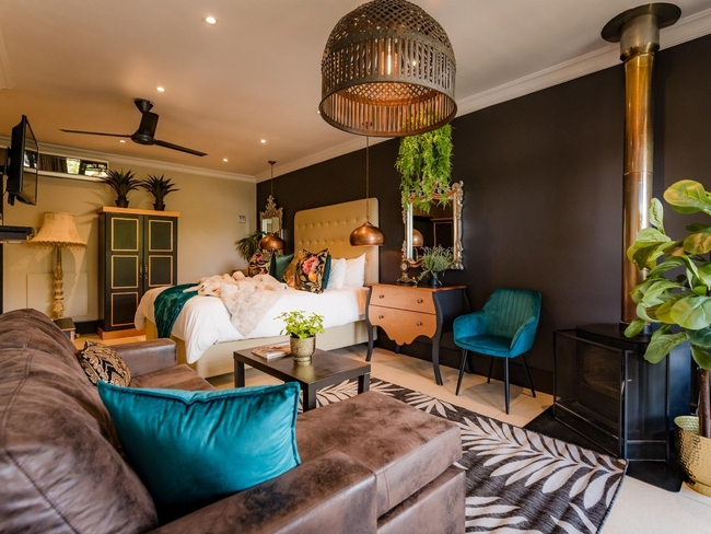 Luxury Grand Suite: Obsidian